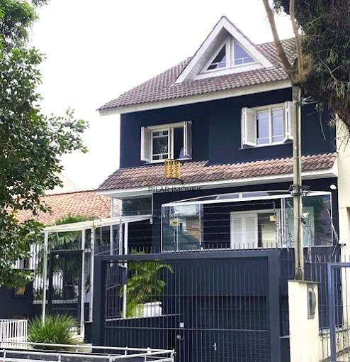 Casa a venda, 4 quartos, 2 vagas, 4 banheiros, Bairro Chacara das Pedras, em Porto Alegre/RS