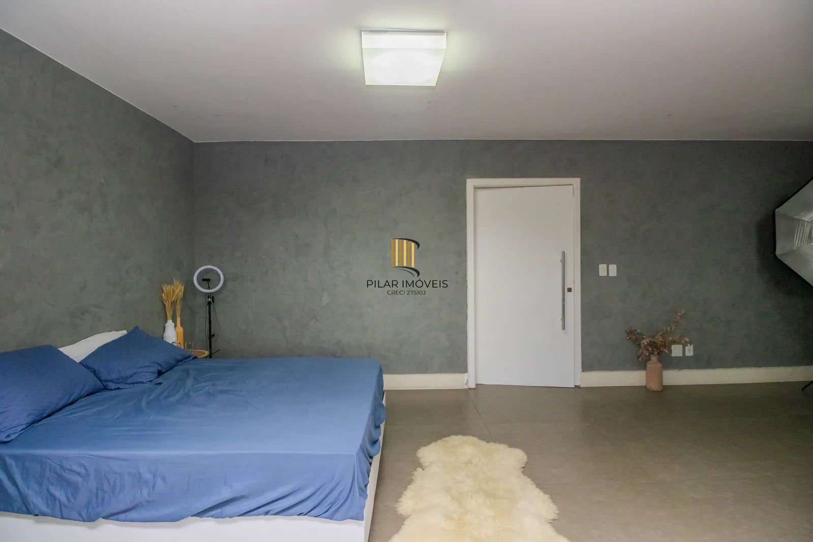 Casa a venda, 4 quartos, 2 vagas, 4 banheiros, Bairro Chacara das Pedras, em Porto Alegre/RS