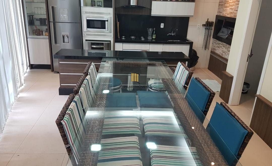 Casa Alto Padrão 3 dormitórios, 2 suítes, 4 banheiros, 4 vagas/box, Bairro Santo Antonio em Porto Alegre RS