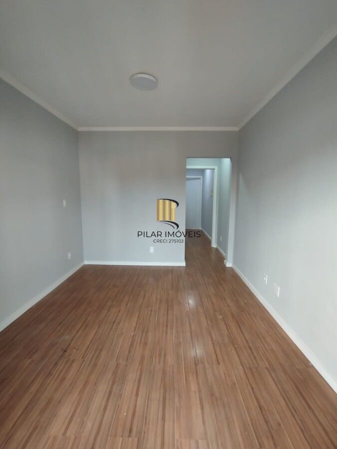 Sobrado triplex com 142m² -  apenas R$ 2.500,00 m² - aceita FGTS/FInanciamento