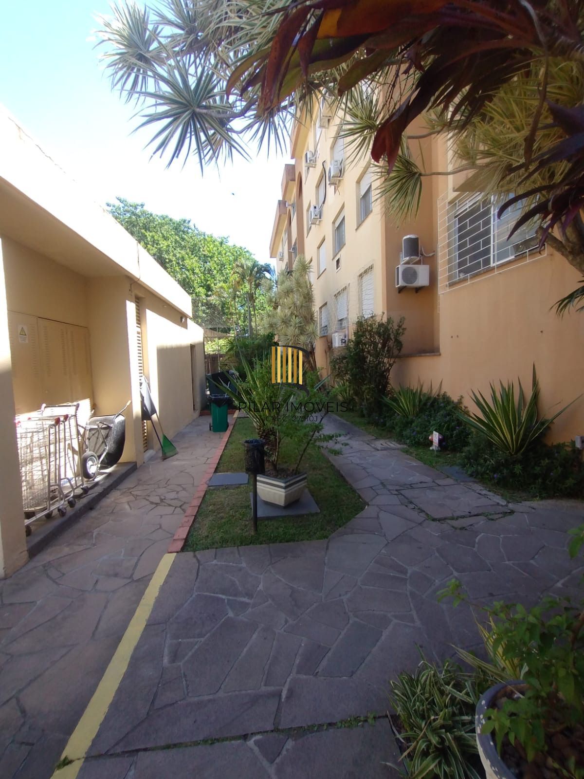 APARTAMENTO TODO REFORMADO COM UMA ÓTIMA LOCALIZAÇÃO Á VENDA!!🔥