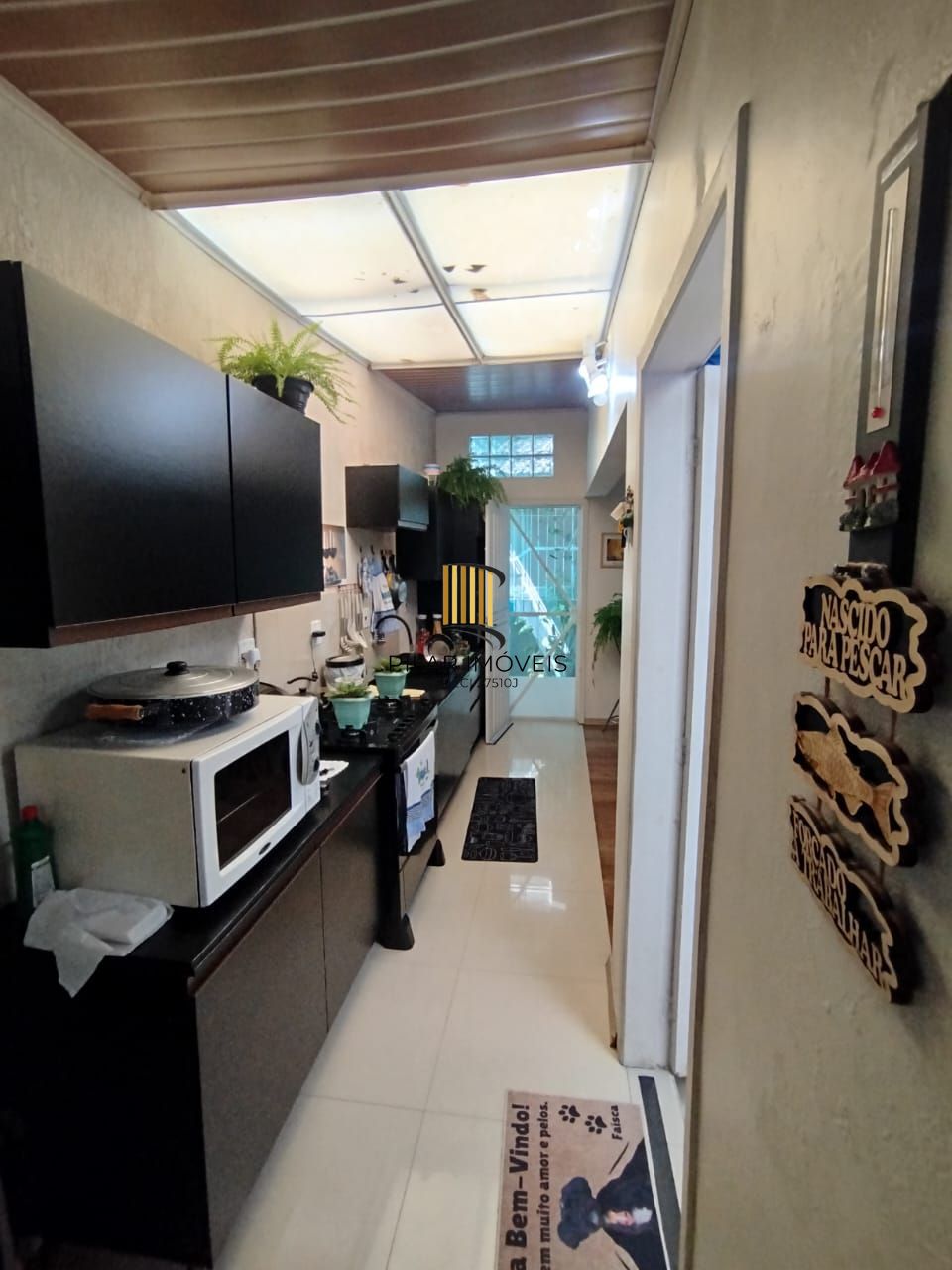 Ótima casa c/3 quartos, suite, 2 vagas e 120m², próximo á Igreja São Jorge