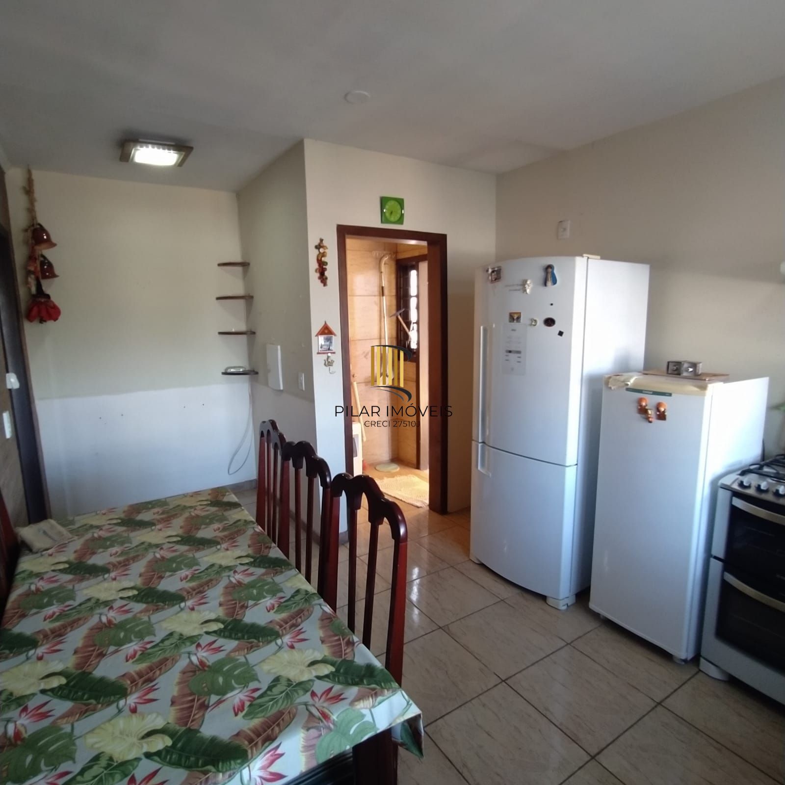 Casa 2 quartos, suíte, cozinha grande, lavanderia, aquecimento a gas, pátio grande