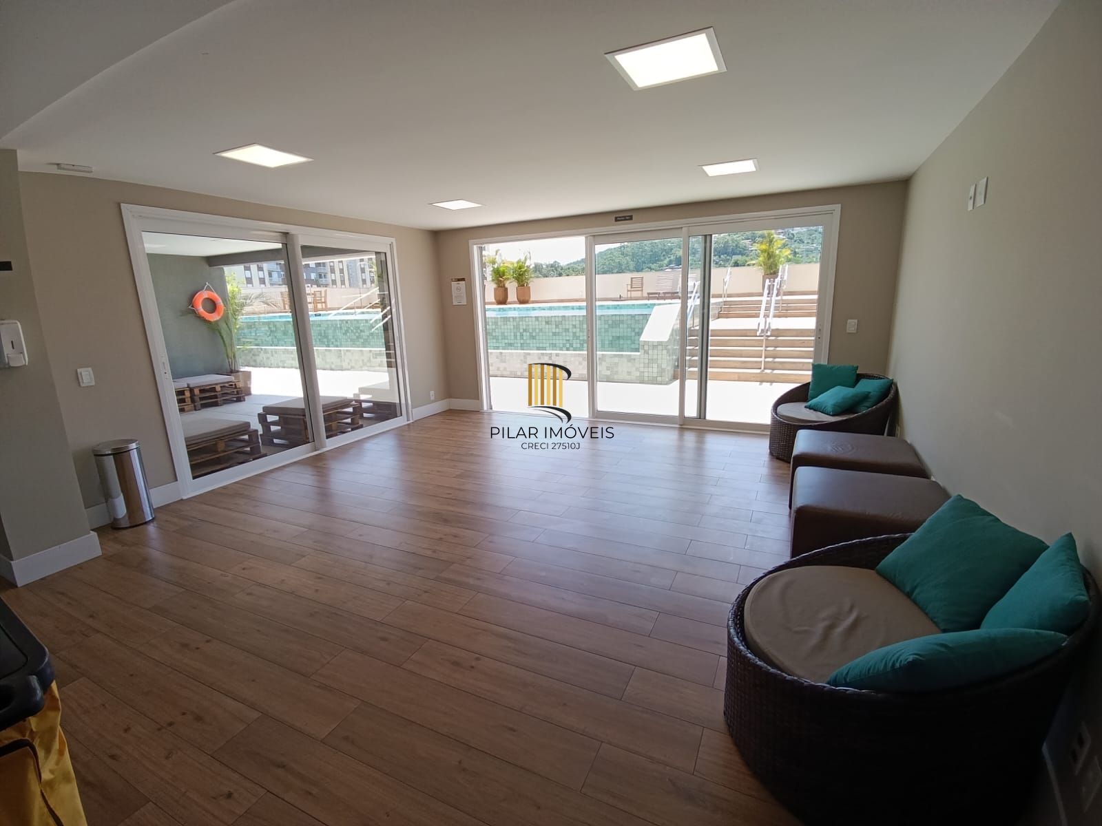 Apartamento 2 dormitórios/quartos, 1 vaga/box, no Bairro Partenon em Porto Alegre RS