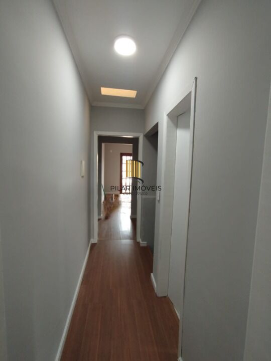 Sobrado triplex com 142m² -  apenas R$ 2.500,00 m² - aceita FGTS/FInanciamento