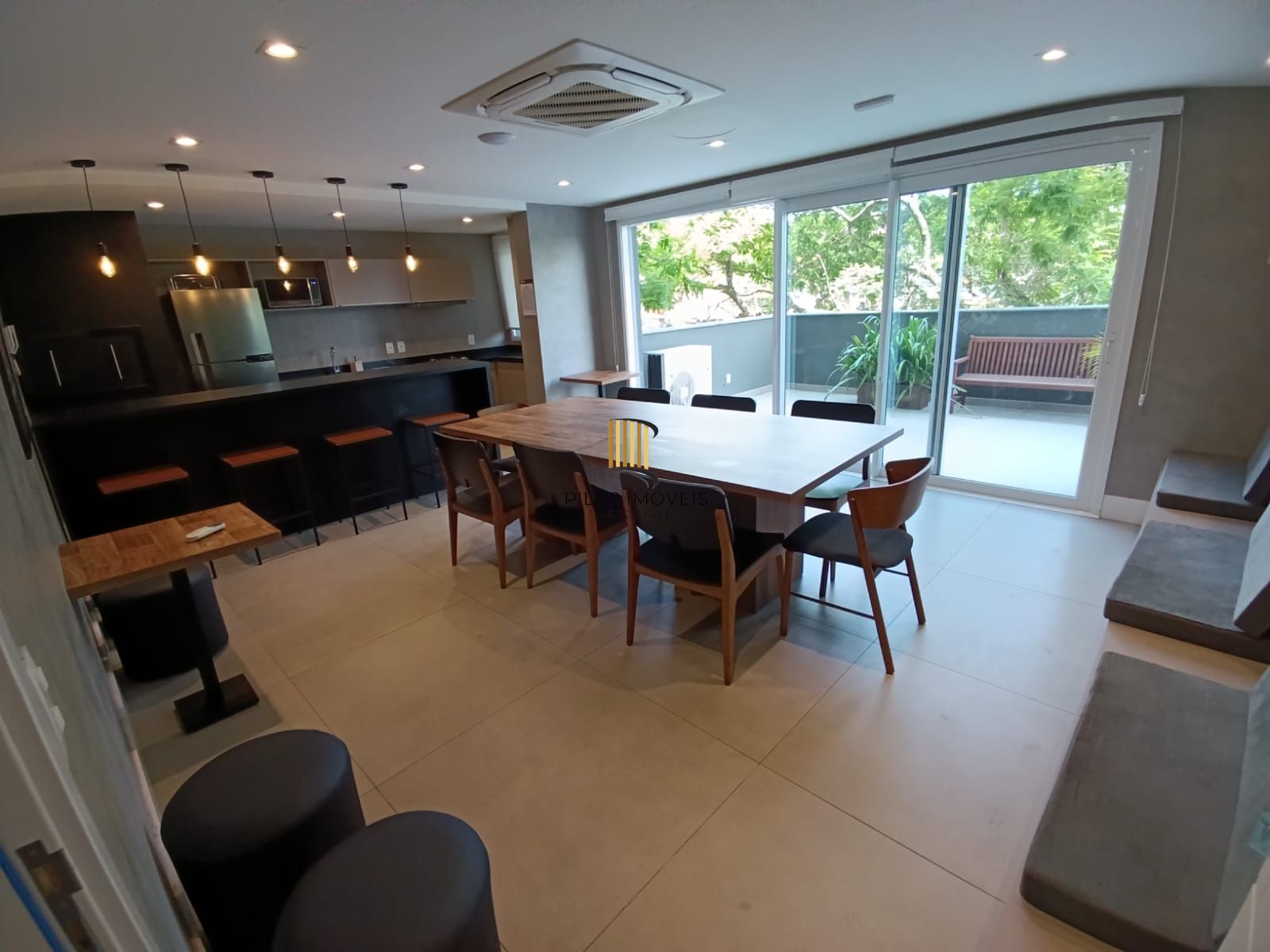 Apartamento 2 dormitórios/quartos, 1 vaga/box, no Bairro Partenon em Porto Alegre RS