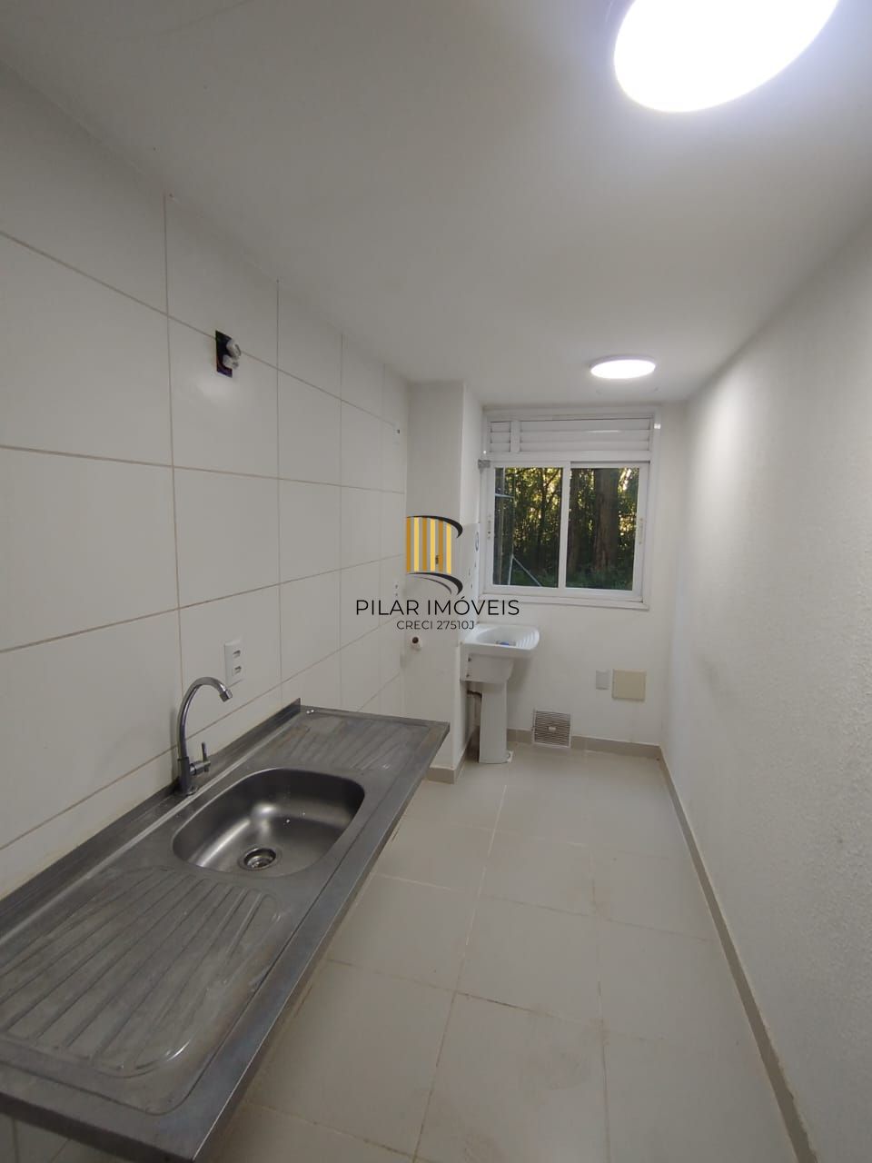 Um pedacinho do interior dentro de Porto Alegre - 2dorm com Pátio Gigante