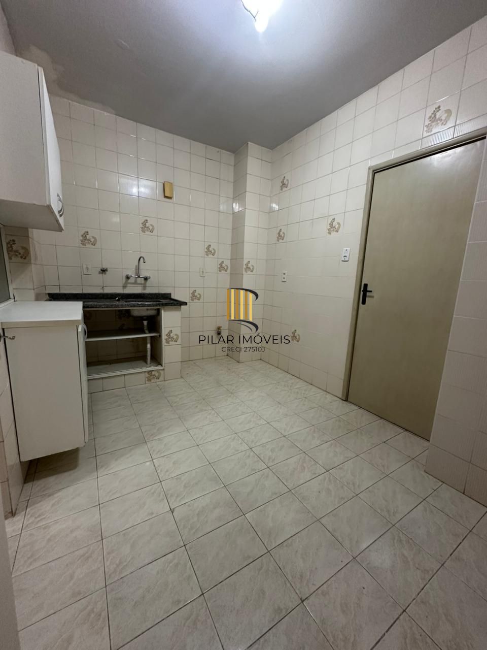 Apartamento 2 dormitórios a venda no Bairro Moinhos de Vento em Porto Alegre RS