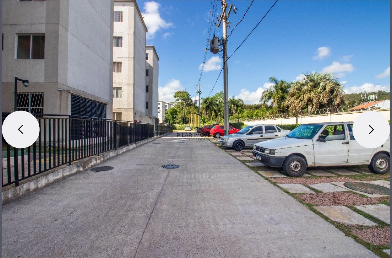 Apartamento Reformado com 2 Dormitórios e Excelente Localização