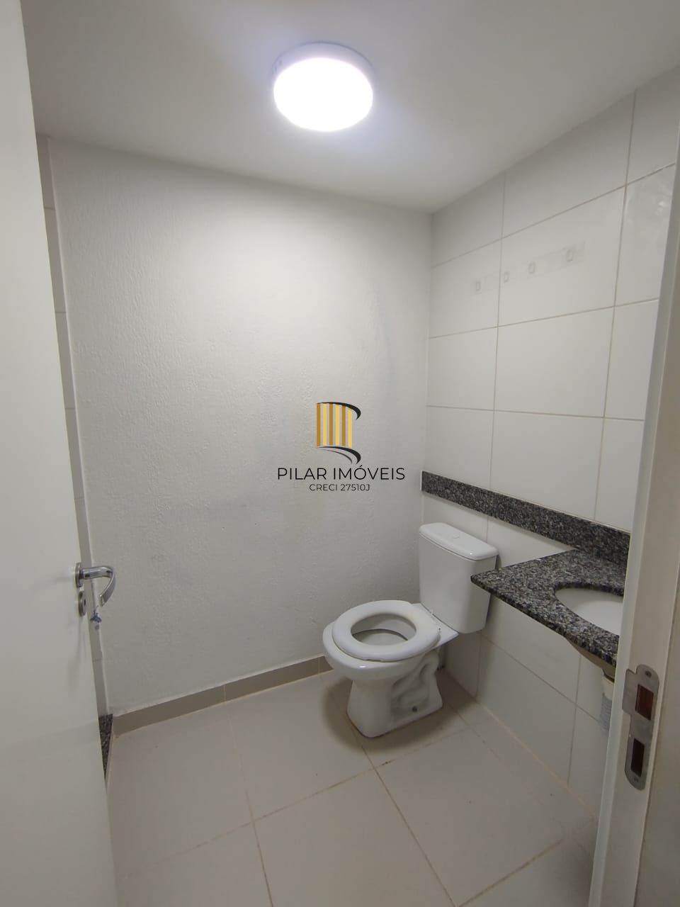 Um pedacinho do interior dentro de Porto Alegre - 2dorm com Pátio Gigante