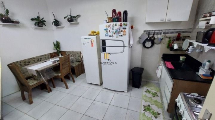 Ótima casa c/3 quartos, suite, 2 vagas e 120m², próximo á Igreja São Jorge