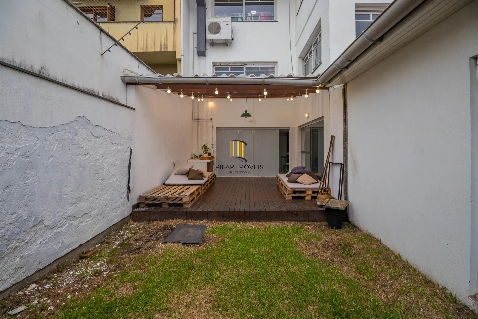Casa a venda, 4 quartos, 2 vagas, 4 banheiros, Bairro Chacara das Pedras, em Porto Alegre/RS