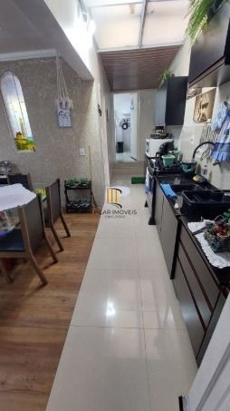 Ótima casa c/3 quartos, suite, 2 vagas e 120m², próximo á Igreja São Jorge