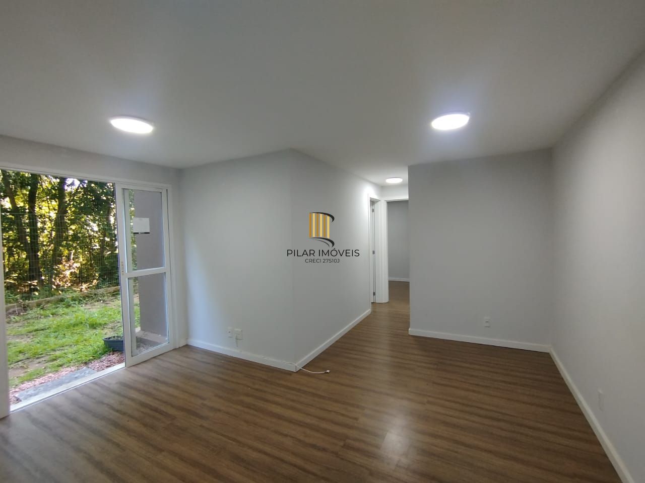 Um pedacinho do interior dentro de Porto Alegre - 2dorm com Pátio Gigante