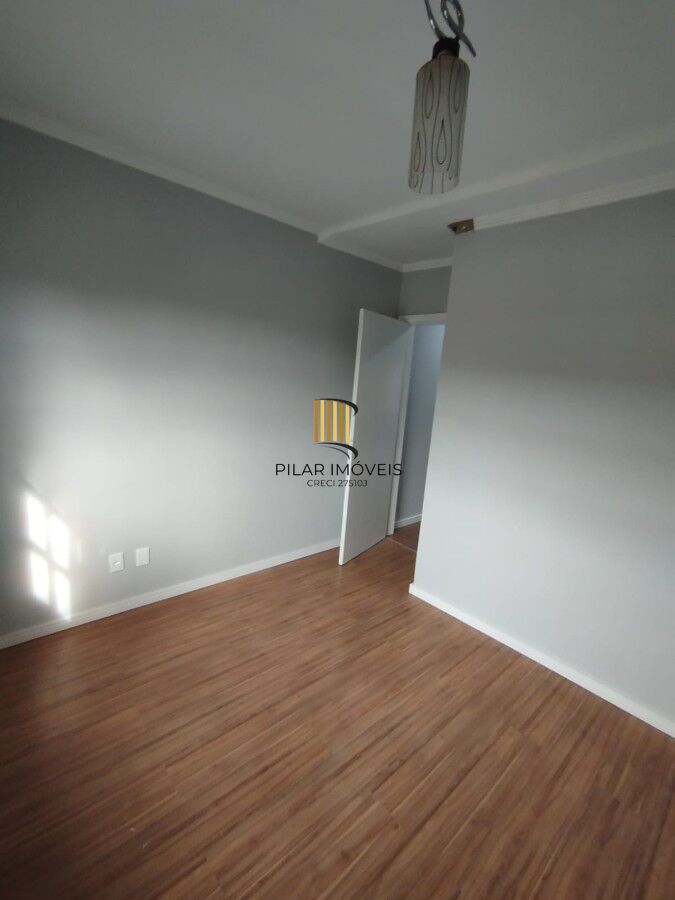 Sobrado triplex com 142m² -  apenas R$ 2.500,00 m² - aceita FGTS/FInanciamento