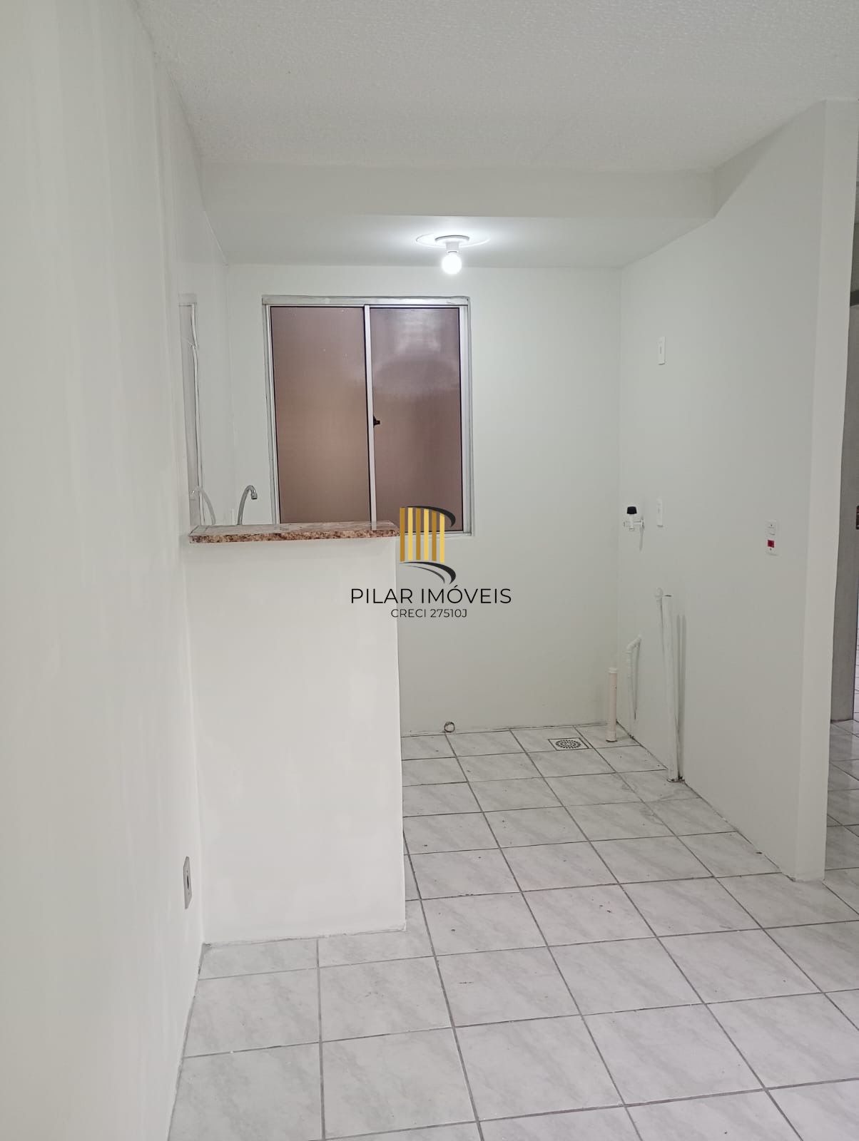 EXCELENTE APARTAMENTO COM DOIS DORMITÓRIOS, NO BAIRRO PINHEIRO, aproveite!!