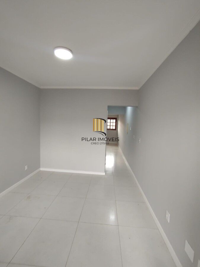 Sobrado triplex com 142m² -  apenas R$ 2.500,00 m² - aceita FGTS/FInanciamento