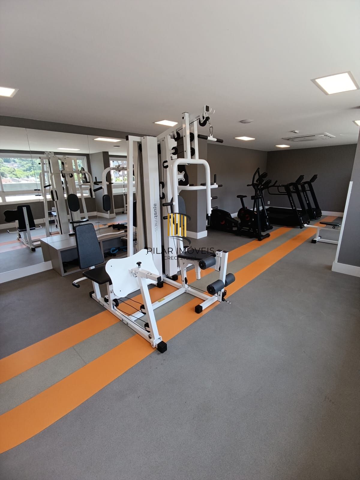 Apartamento 2 dormitórios/quartos, 1 vaga/box, no Bairro Partenon em Porto Alegre RS