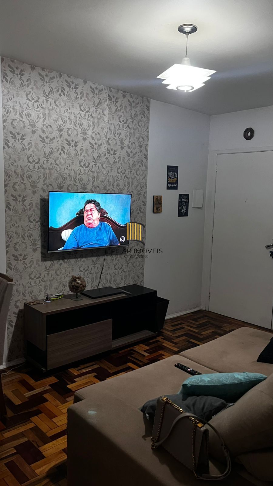 Apartamento 2 quartos, c/móveis planejado, refrigerador e máq. de lavar, sol da manhã,