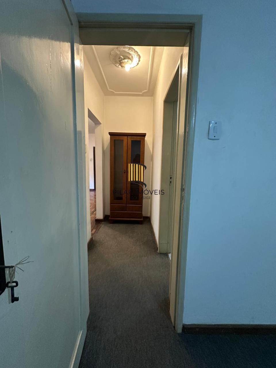 Apartamento 2 dormitórios a venda no Bairro Moinhos de Vento em Porto Alegre RS