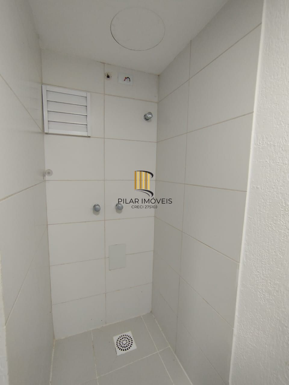 Um pedacinho do interior dentro de Porto Alegre - 2dorm com Pátio Gigante