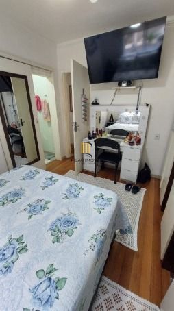 Ótima casa c/3 quartos, suite, 2 vagas e 120m², próximo á Igreja São Jorge