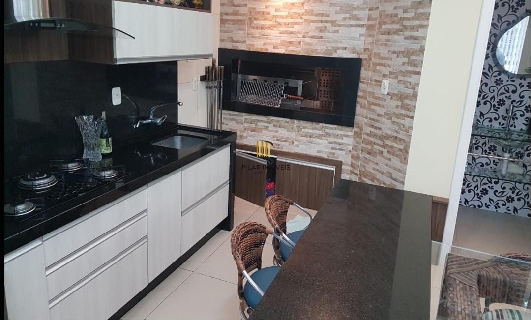 Casa Alto Padrão 3 dormitórios, 2 suítes, 4 banheiros, 4 vagas/box, Bairro Santo Antonio em Porto Alegre RS