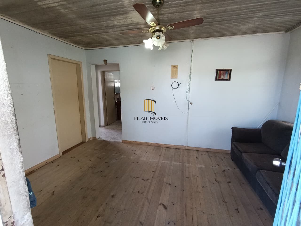 Amplo terreno com 2 e 3 casas no Bairro Jardim Carvalho em Porto Alegre/RS. Excelente oportunidade para moradia ou investimento!