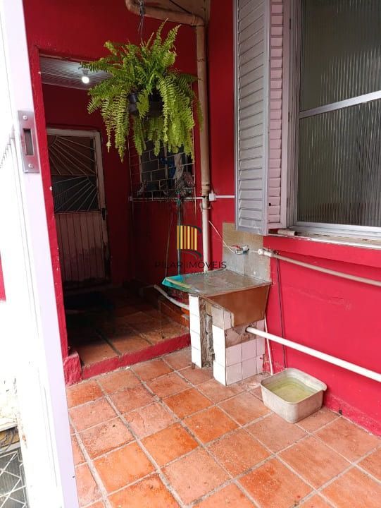 Casa com 3 quartos/dormitorios, vaga/ box garagem, no Bairro Aparício Borges, em Porto Alegre/RS