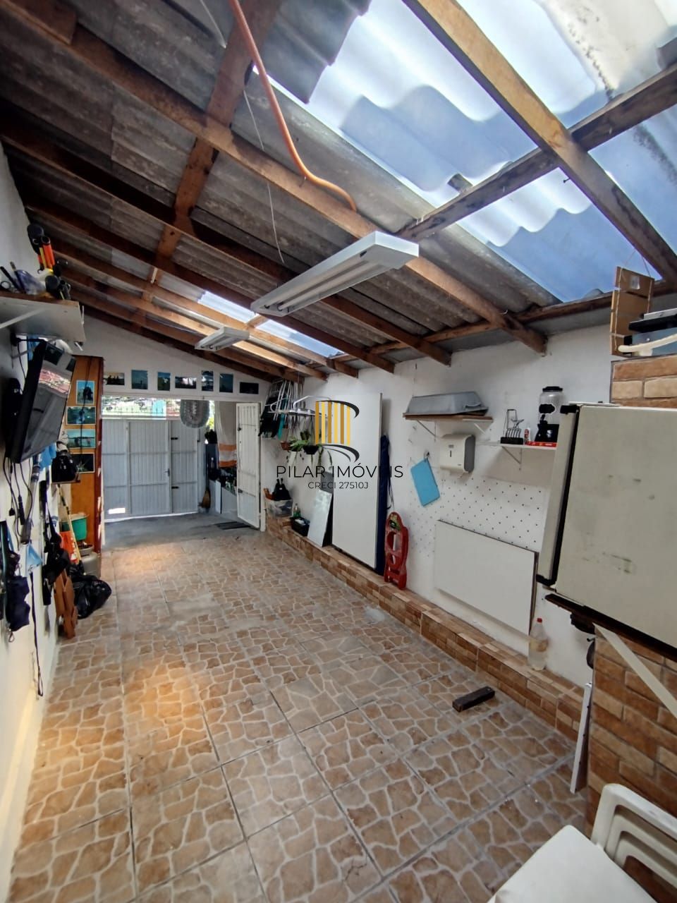 Ótima casa c/3 quartos, suite, 2 vagas e 120m², próximo á Igreja São Jorge