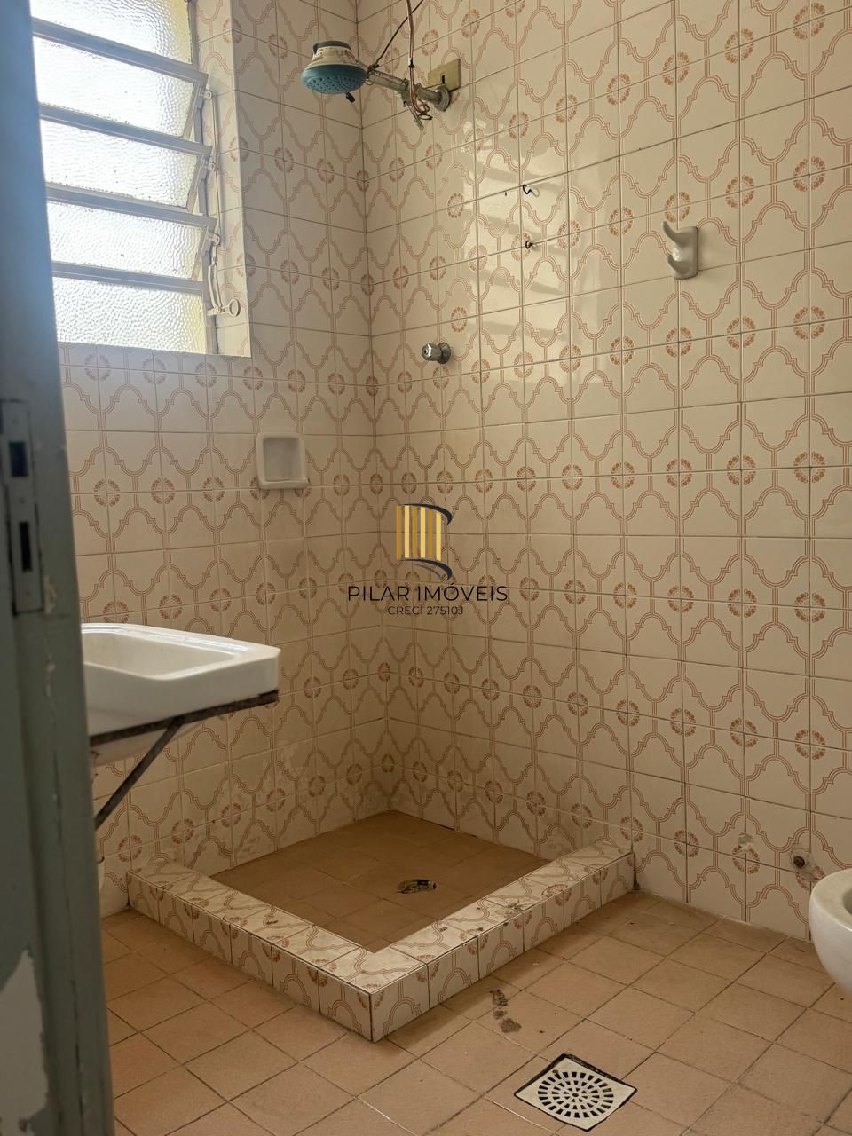 Apartamento de 2 Dormitórios na Av. Azenha - Ótima Oportunidade