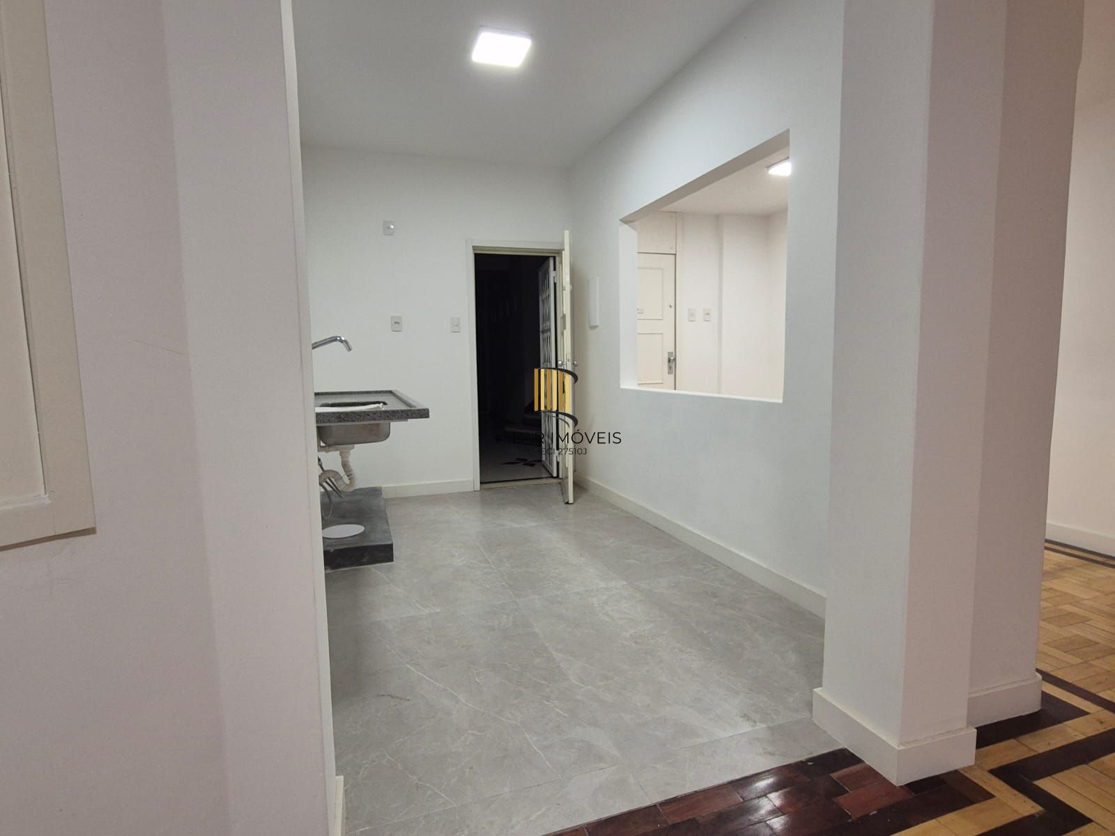 Apartamento 3 Dormitórios com Suíte no Santana em Frente ao HCPA