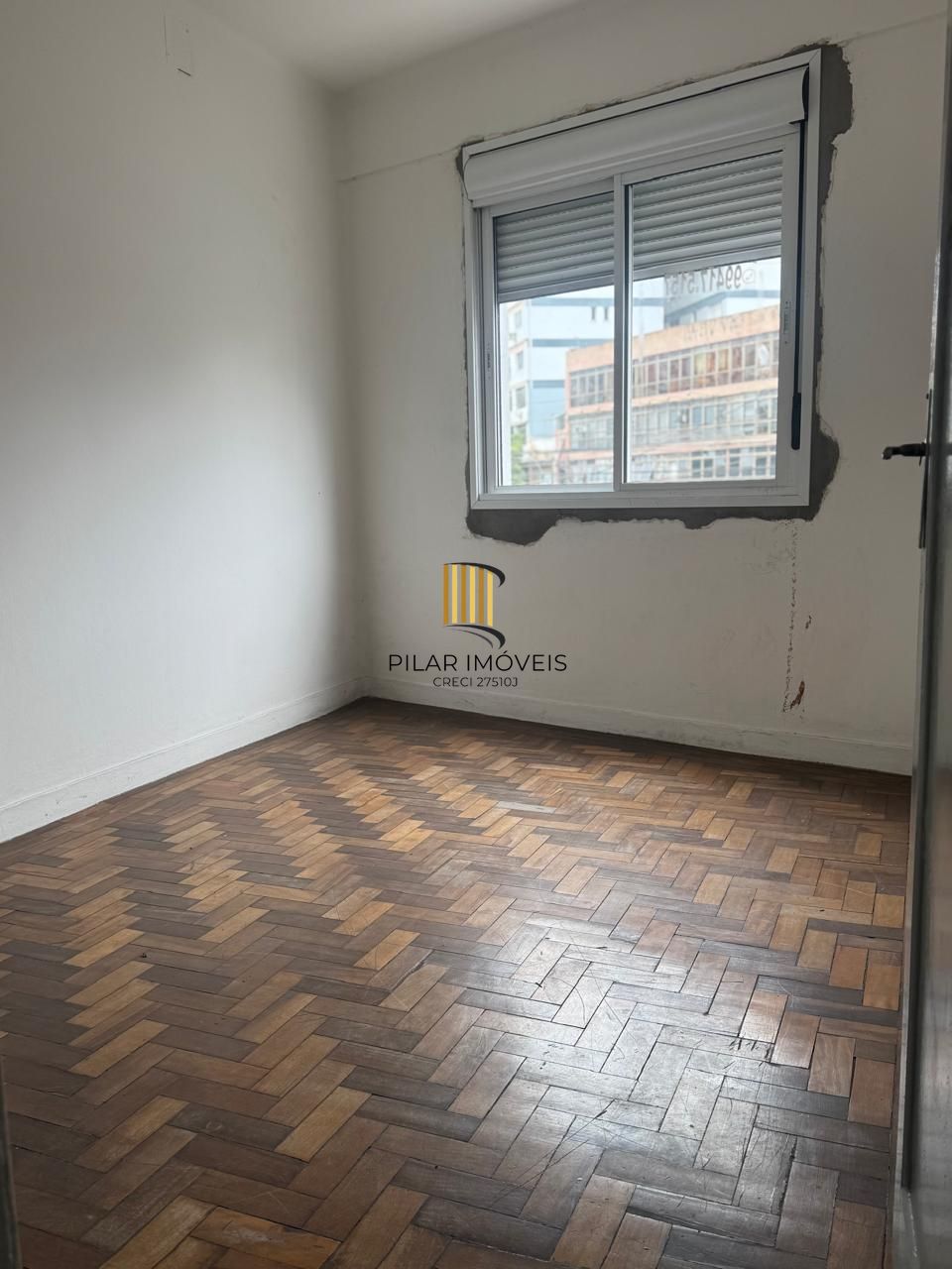 Apartamento de 2 Dormitórios na Av. Azenha - Ótima Oportunidade