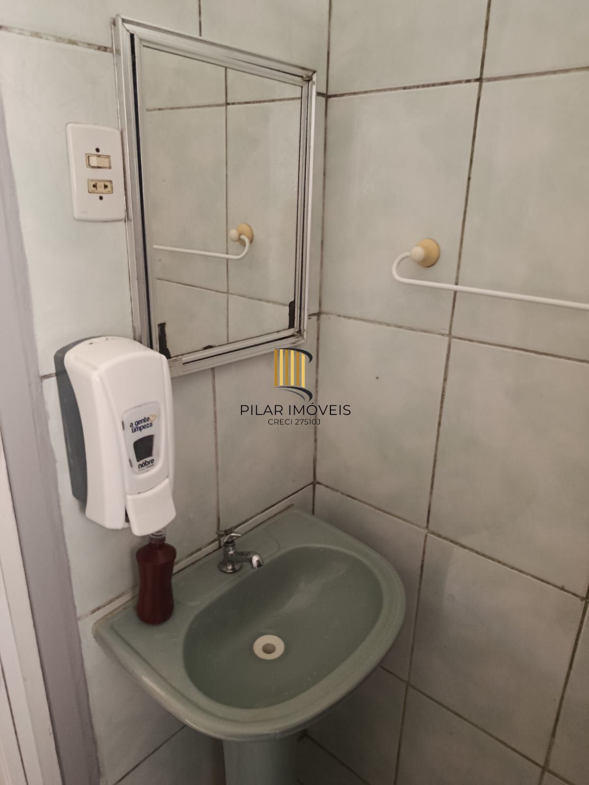 APARTAMENTO 2 DORMITORIOS AV CAPIVARI BAIRRO CRISTAL