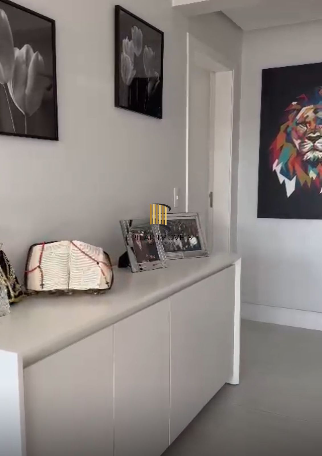 APARTAMENTO 2 DORMITÓRIOS C SUÍTE MOBILIADO BAIRRO MENINO DEUS PORTO ALEGRE