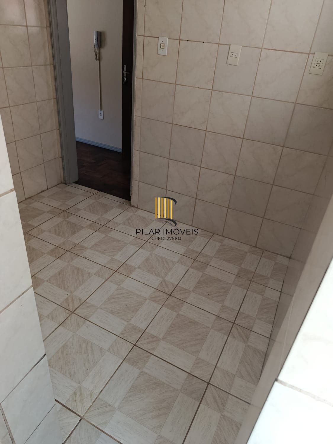 APARTAMENTO 2 DORMITORIOS AV CAPIVARI BAIRRO CRISTAL