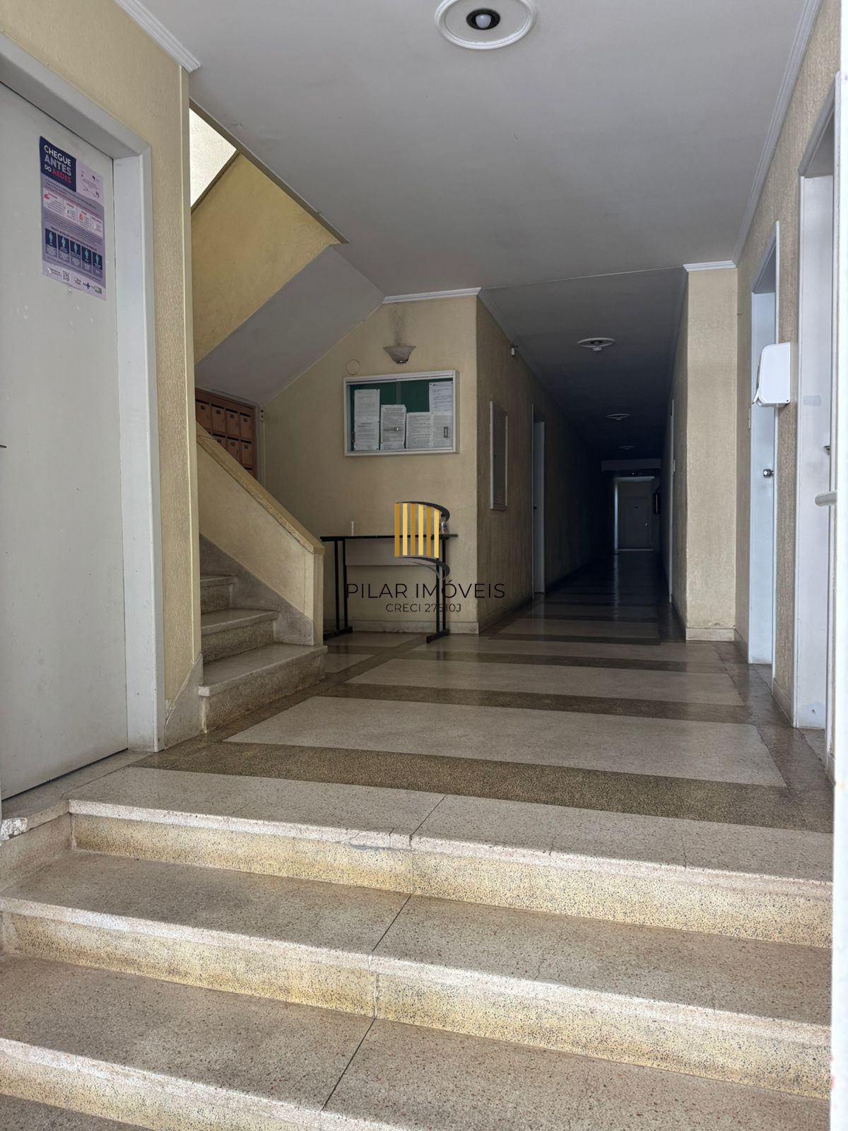 Oportunidade! Apartamento de 2 Dormitórios na Rua Lima e Sila - R$ 299.000