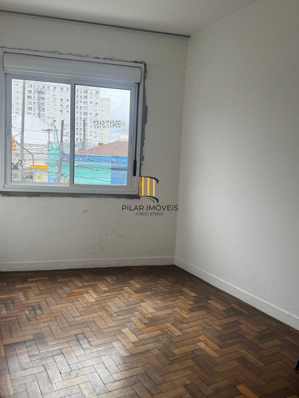 Apartamento de 2 Dormitórios na Av. Azenha - Ótima Oportunidade