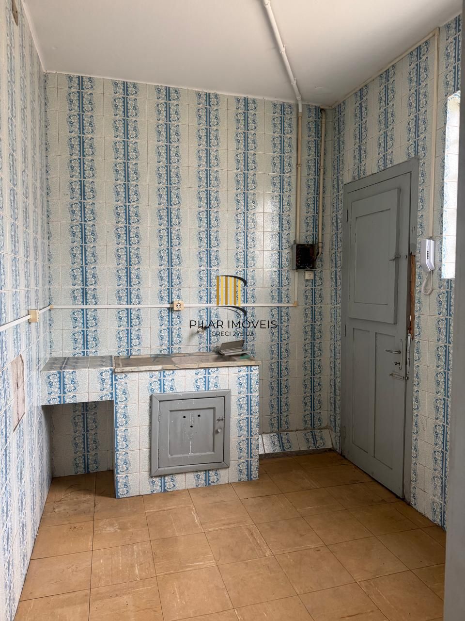 Apartamento de 2 Dormitórios na Av. Azenha - Ótima Oportunidade
