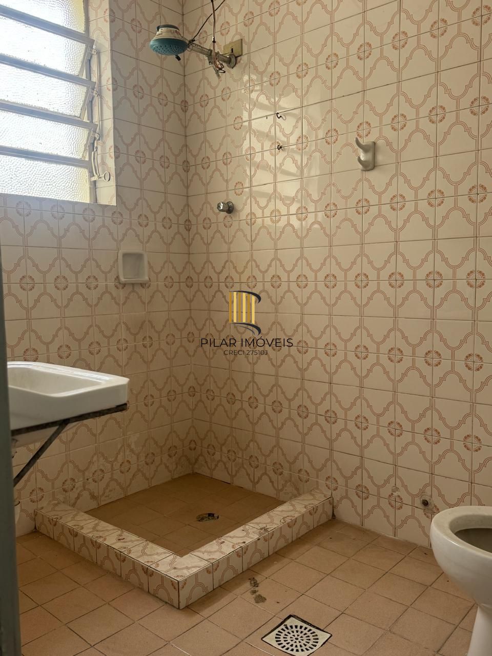 Apartamento de 2 Dormitórios na Av. Azenha - Ótima Oportunidade
