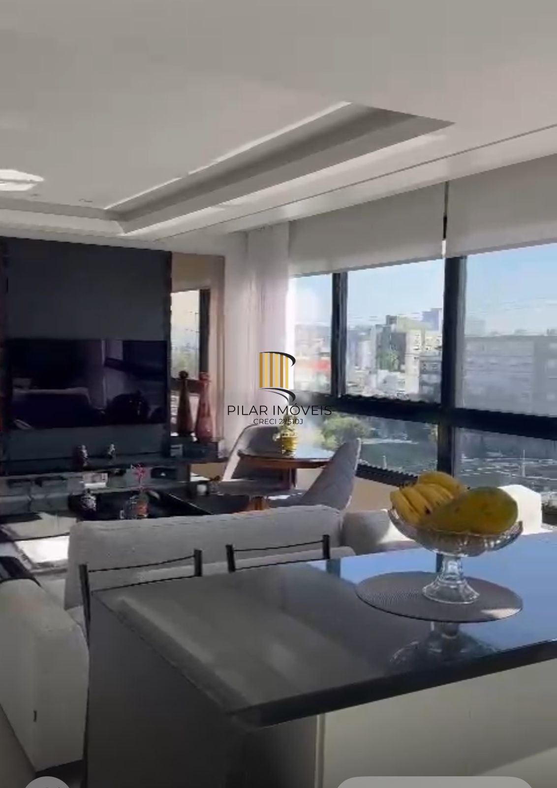 APARTAMENTO 2 DORMITÓRIOS C SUÍTE MOBILIADO BAIRRO MENINO DEUS PORTO ALEGRE