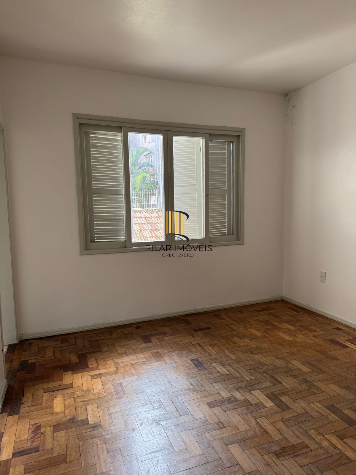 Oportunidade! Apartamento de 2 Dormitórios na Rua Lima e Sila - R$ 299.000