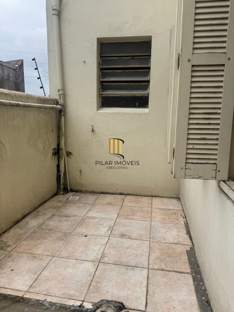 Apartamento de 2 Dormitórios na Av. Azenha - Ótima Oportunidade