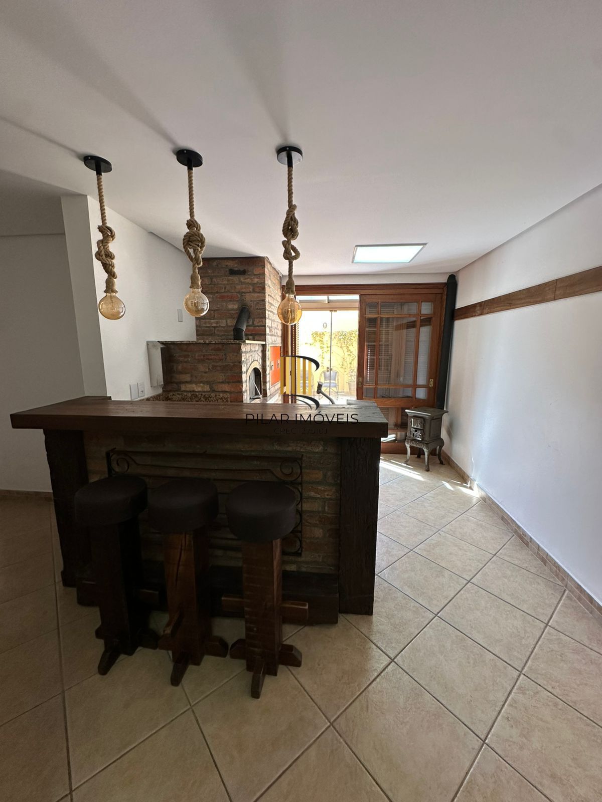 Casa em Condomínio com Espaço Gourmet, Piscina e 3 Dormitórios – Zona Sul