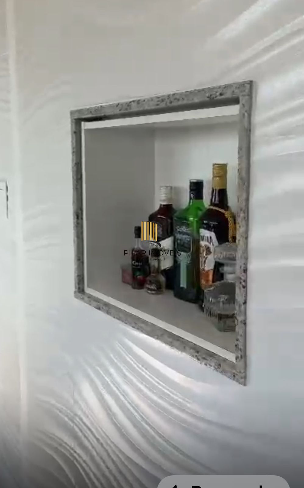 APARTAMENTO 2 DORMITÓRIOS C SUÍTE MOBILIADO BAIRRO MENINO DEUS PORTO ALEGRE