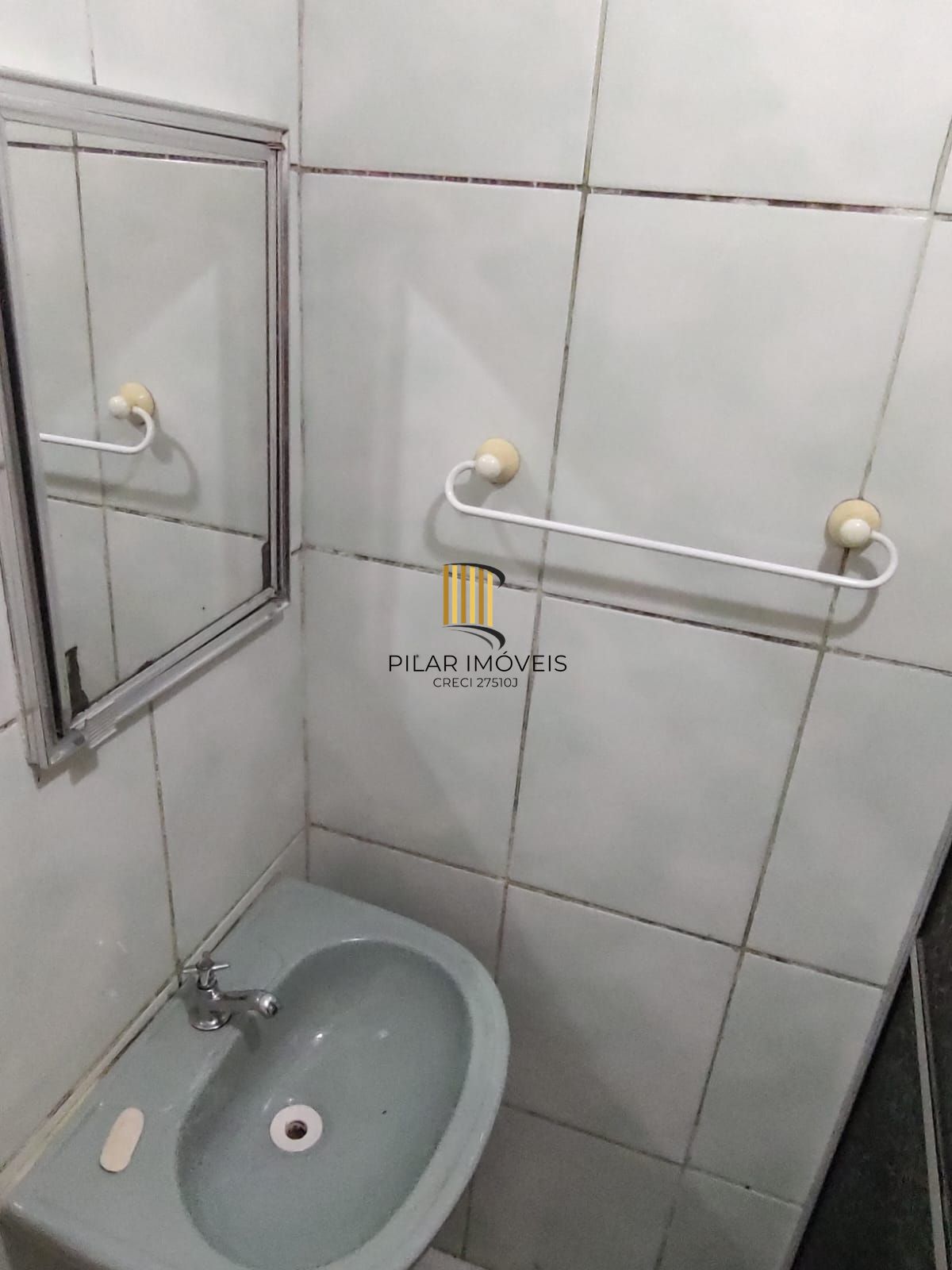 APARTAMENTO 2 DORMITORIOS AV CAPIVARI BAIRRO CRISTAL