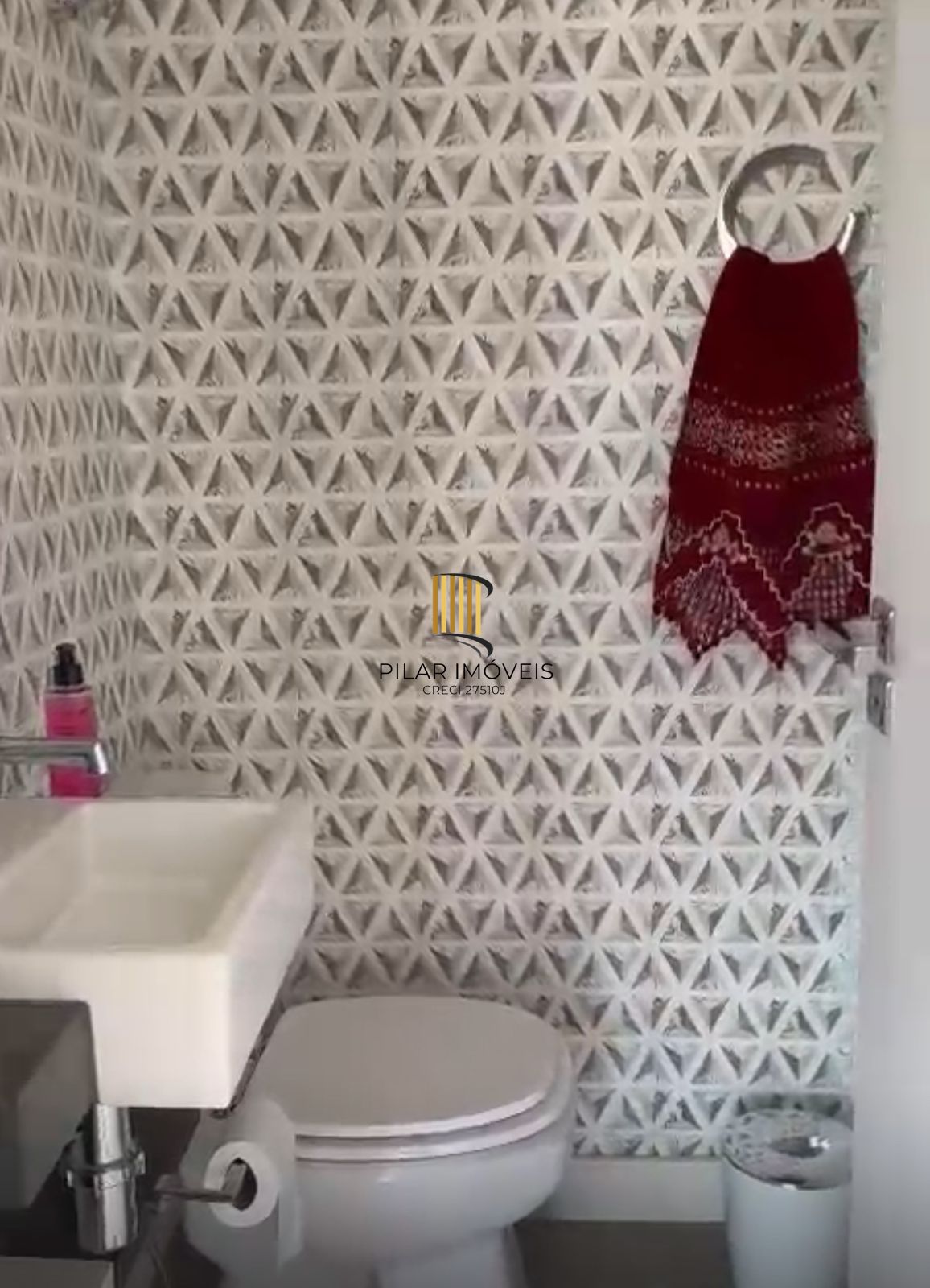 APARTAMENTO 2 DORMITÓRIOS C SUÍTE MOBILIADO BAIRRO MENINO DEUS PORTO ALEGRE