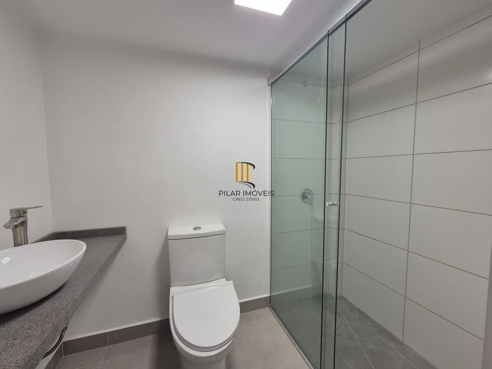 Apartamento 3 Dormitórios com Suíte no Santana em Frente ao HCPA