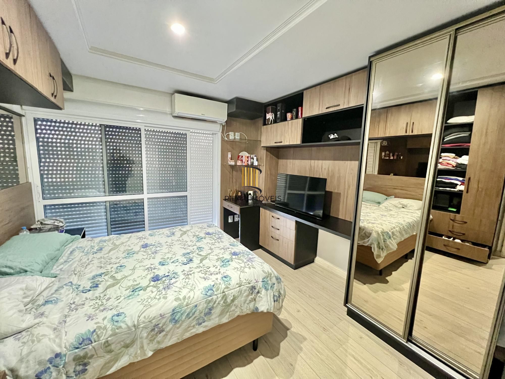 Casa 3 dormitórios com 2 vagas condomínio fechado e lazer completo