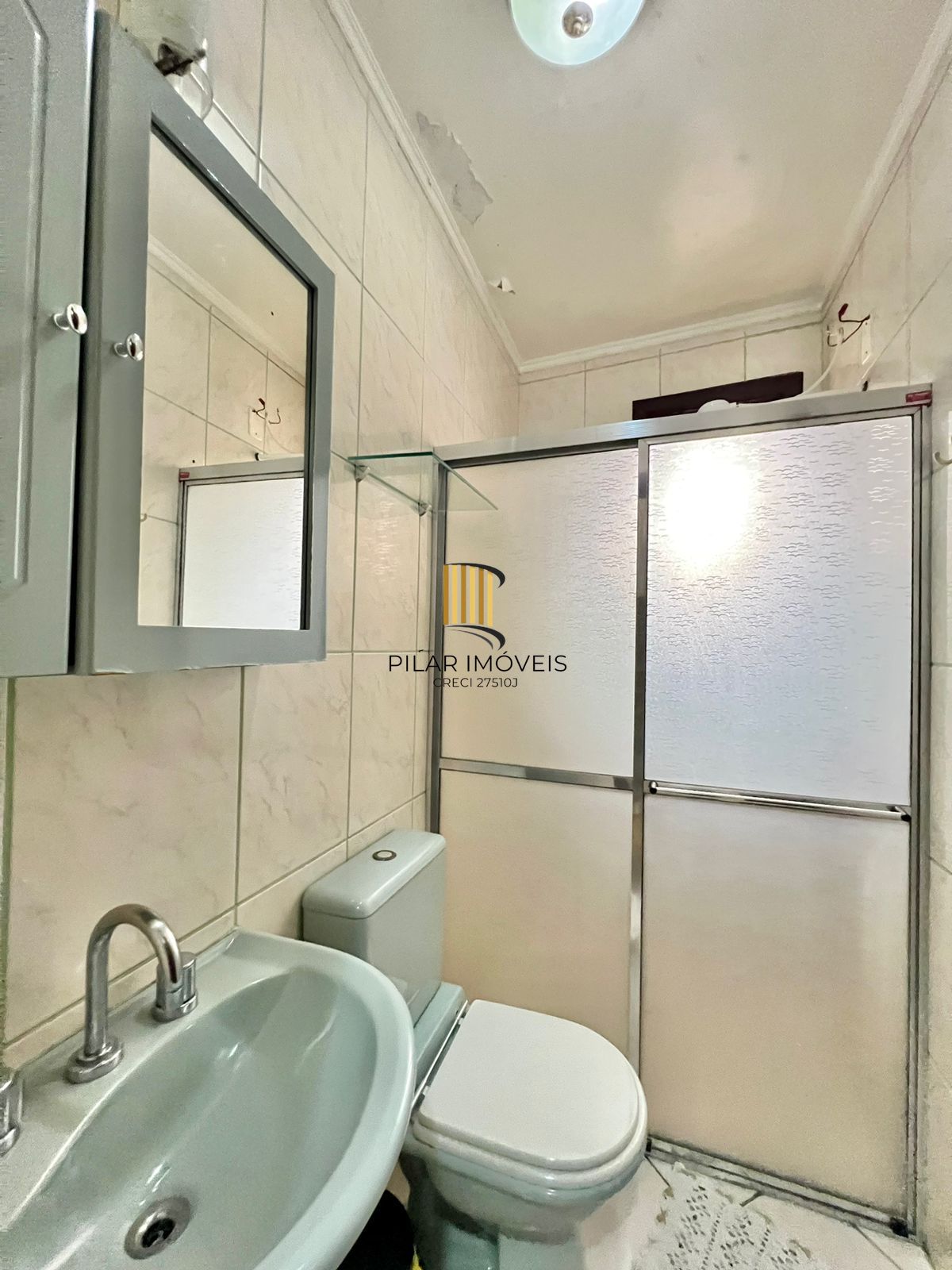 Casa à Venda em Sarandi - 3 Dormitórios, 1 Suíte, 2 vagas